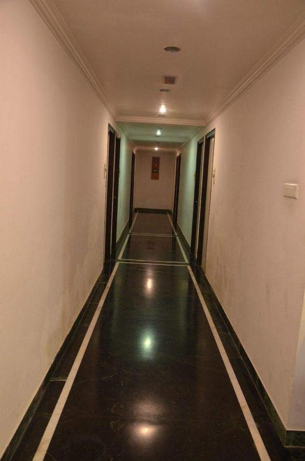 Rass Hotel Kānpur Eksteriør bilde