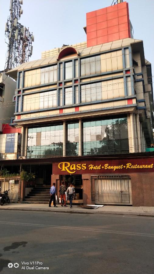 Rass Hotel Kānpur Eksteriør bilde