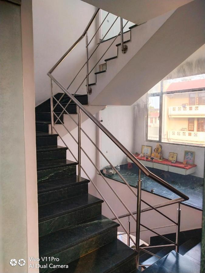 Rass Hotel Kānpur Eksteriør bilde